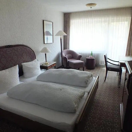 Hotel Moselkern 2*