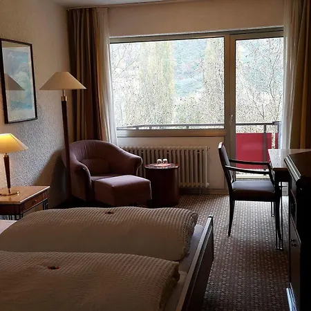 Hotel Moselkern 2*